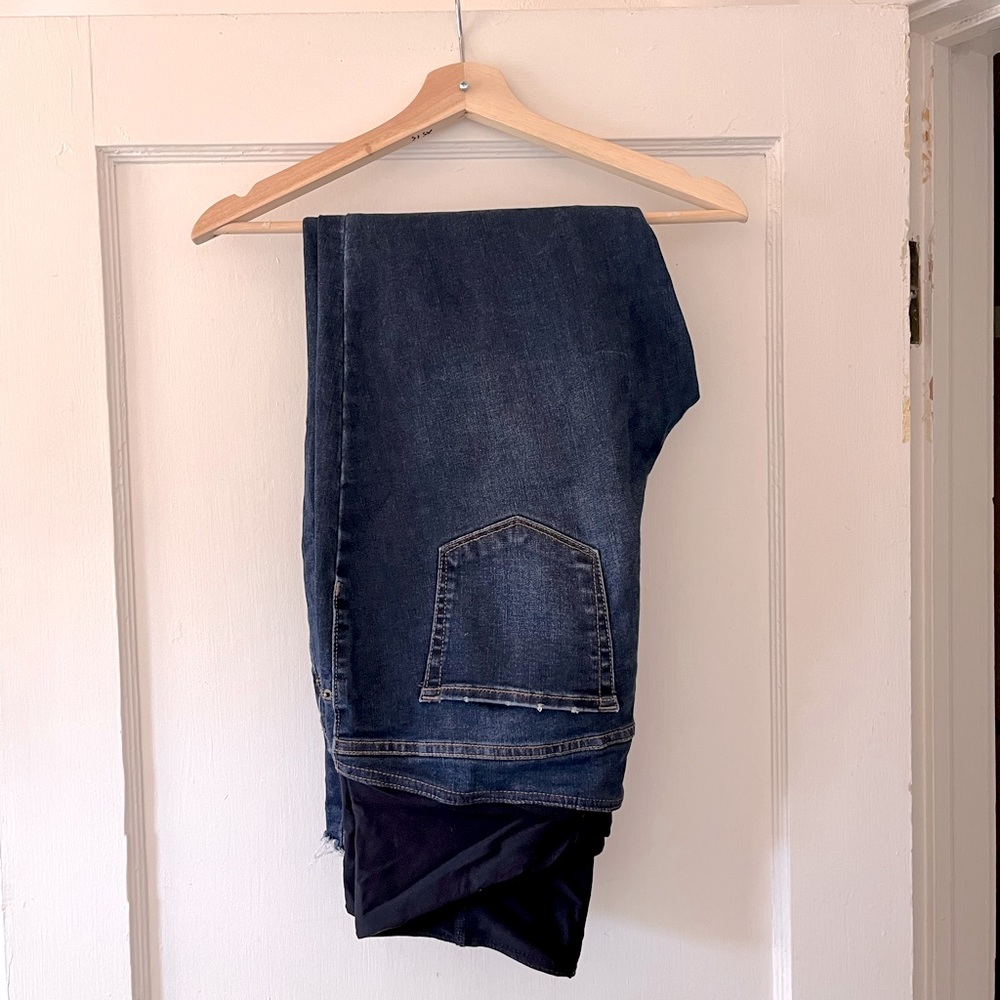 Ingrid & Isabel Maternity jeans